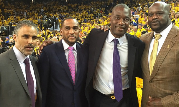 在社交媒体 在社交媒体